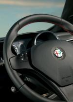 Alfa Romeo Giulietta Cloverleaf 2010 года (UK)